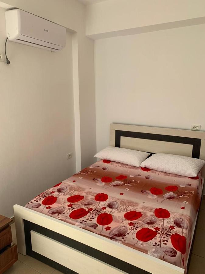 Denaj House Hotel Himare Exterior photo